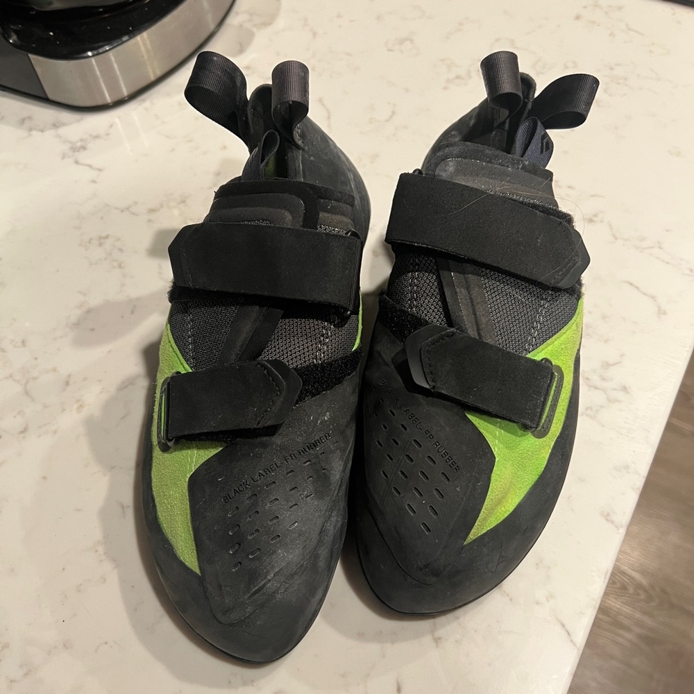 Black diamond method climbing shoes unused